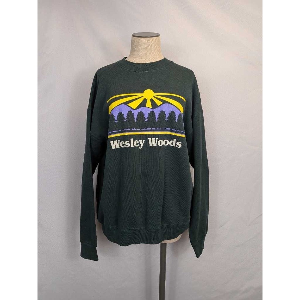 Vintage Wesley Woods Graphic Sweatshirt Crewneck Size Large Fruit of the Loom